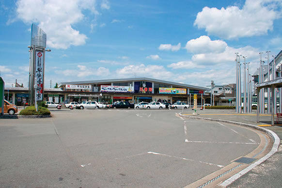 現在のJR花巻駅前